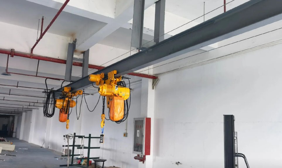 Jinghe_crane's tweet photo. Limited space, unlimited efficiency. Our cantilever monorail cranes are designed for compact spaces, maximizing value in every inch of room! 🚀
#MaterialsHandling #FactoryOptimization #Crane #EngineeringSolutions
Website: https://t.co/AkJGHUJA6e https://t.co/cOlGvGDZyJ