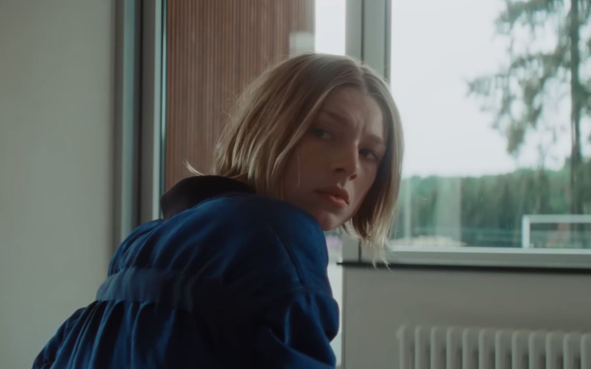 FilmUpdates's tweet image. Happy 27th birthday to the talented Hunter Schafer!