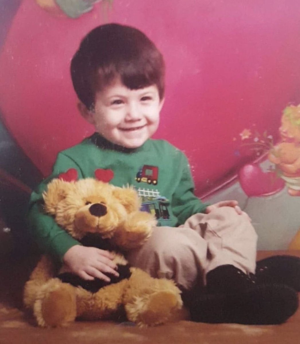 Happy 21st birthday to my <a href="/ShilohGallagher/">Shiloh Gallagher</a>! Watching you grow into such a talented actor &amp; musician has been the greatest gift; you fill my heart with so much joy. 🎸🎭 To your twin Naomi: you’re safe from the baby pics today, but I’m just as proud of you both! Cheers to 21! 🥂✨