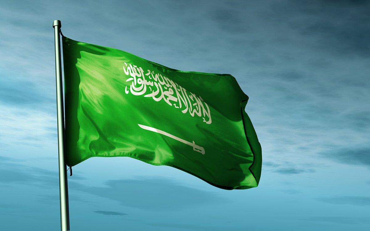 anwar_ksa2's tweet photo. #السعودية_العظمى 

سارعي للمجد والعلياء                     
مَجّدي لخالق السماء

وارفع الخفاق أخضر                        
يحمل النور المسطّر

رددي الله أكبر                                  
يا موطني

موطني عشت فخر المسلمين    
عاش الملك للعلم والوطن https://t.co/C7WH30Zd9Y