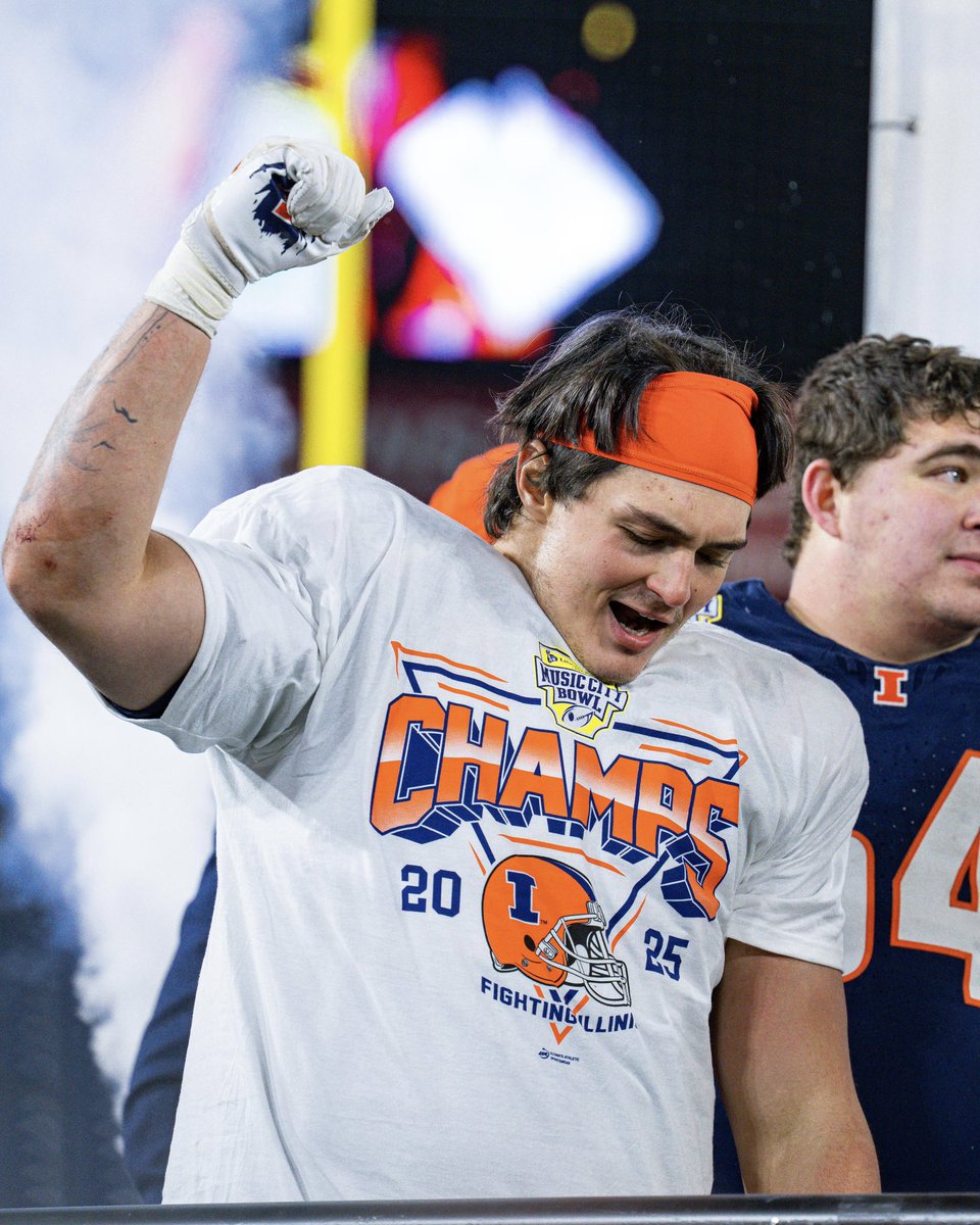 IlliniFootball's tweet image. Celebrate the work.