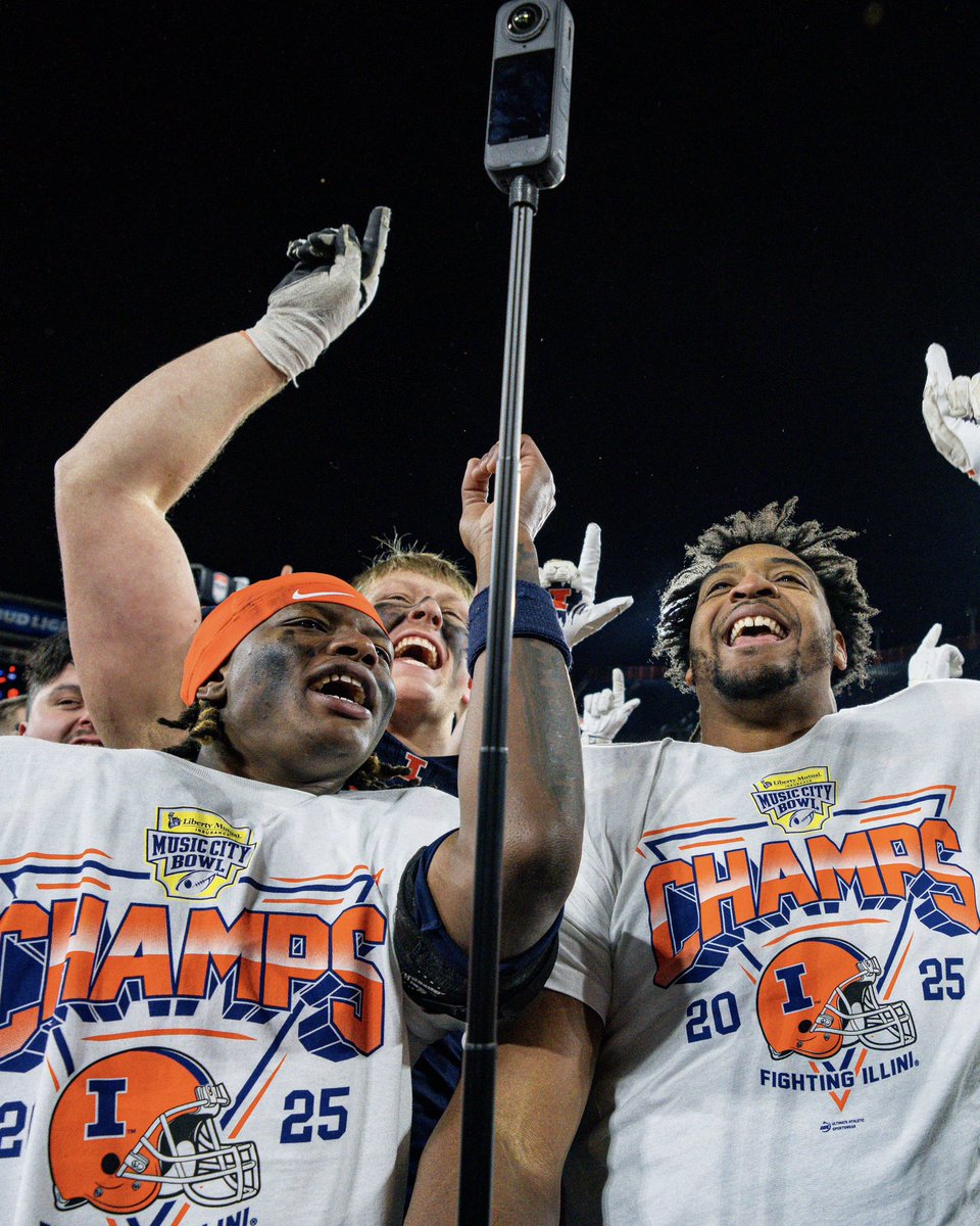 IlliniFootball's tweet image. Celebrate the work.