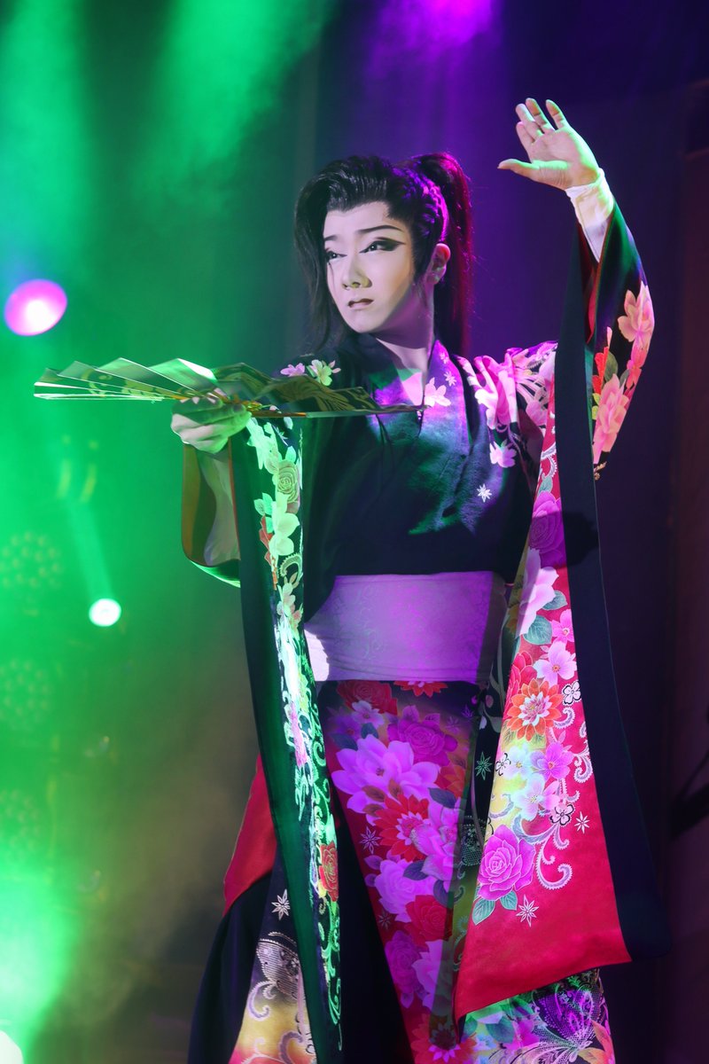 暁月 麻衣ページ 2025.12.30 ☀️🌙 📍浅草木馬館 ♪ 劇場 ♪ 暁月夜 木馬初日公演で