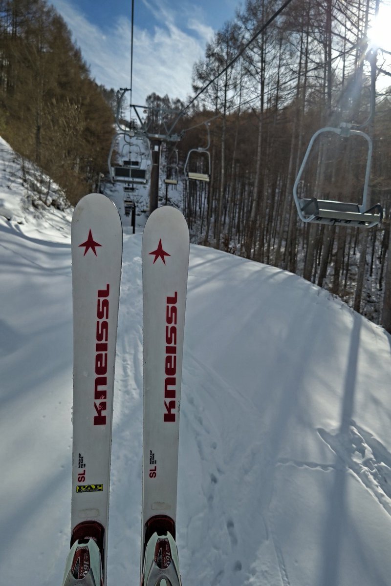 kappaaaaah's tweet photo. カリカリバーンですねー🥶
午前中レッスンはレッドスターでしたが、午後レッスンはホワイトスターにします。只今昼休憩☝️
1本チェックしますー
#KNEISSL #WHITESTAR https://t.co/AiAp0Ddn2b
