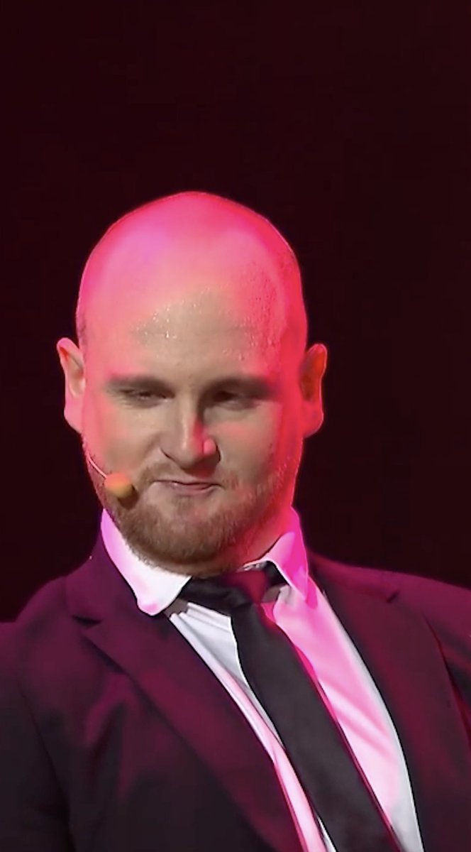 Aunty Donna tweet media