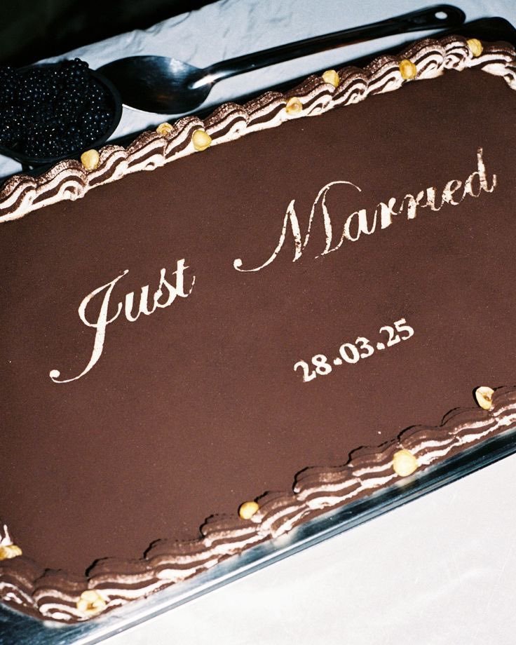 heart_jpg's tweet image. Tiramisu wedding cake
