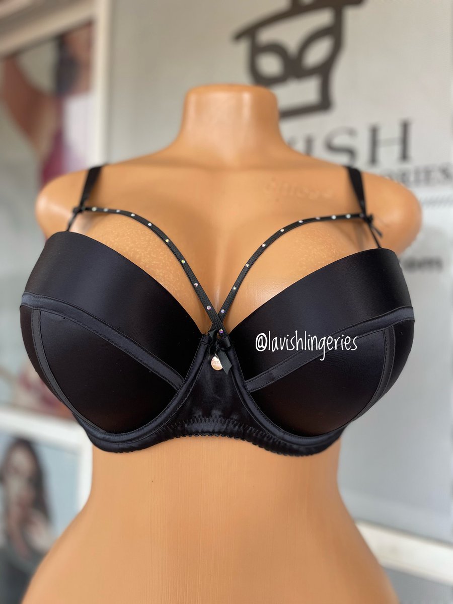 lavishlingeries's tweet photo. 🏷️ 18,000NGN https://t.co/0SGCr3XV8l