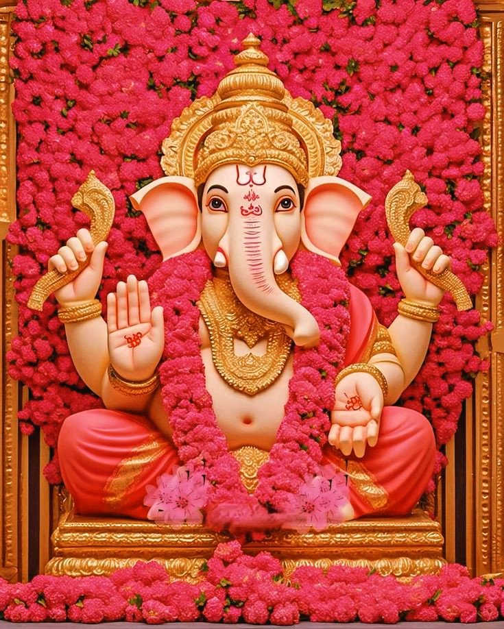 केयूरिणं हारकिरीटजुष्टं चतुर्भुजं पाशवराभयानिं।
सृणिं वहन्तं गणपं त्रिनेत्रं सचामरस्त्रीयुगलेन युक्तम्।।
🙏 ॐ श्री गणेशाय नमः 🙏