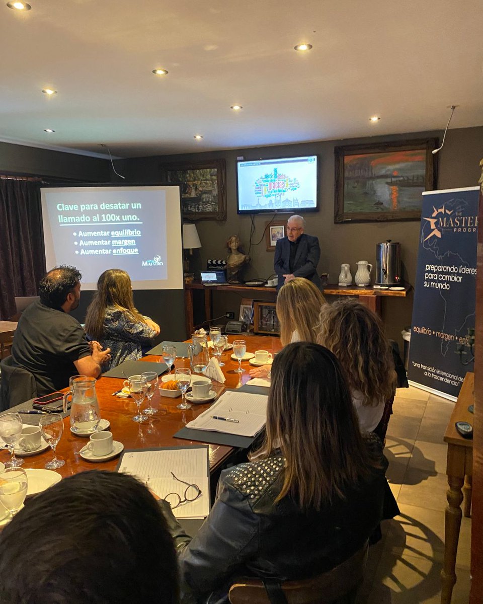 tmprogram_es's tweet photo. 2025 fue un año de crecimiento y dirección para The Master’s Program en Latinoamérica! Gracias por ser parte de lo que Dios está haciendo en Latinoamérica 🙌🏻

#conferencias #liderazgo #proposito #llamado #capacitacion https://t.co/0Xfr4PBHaz