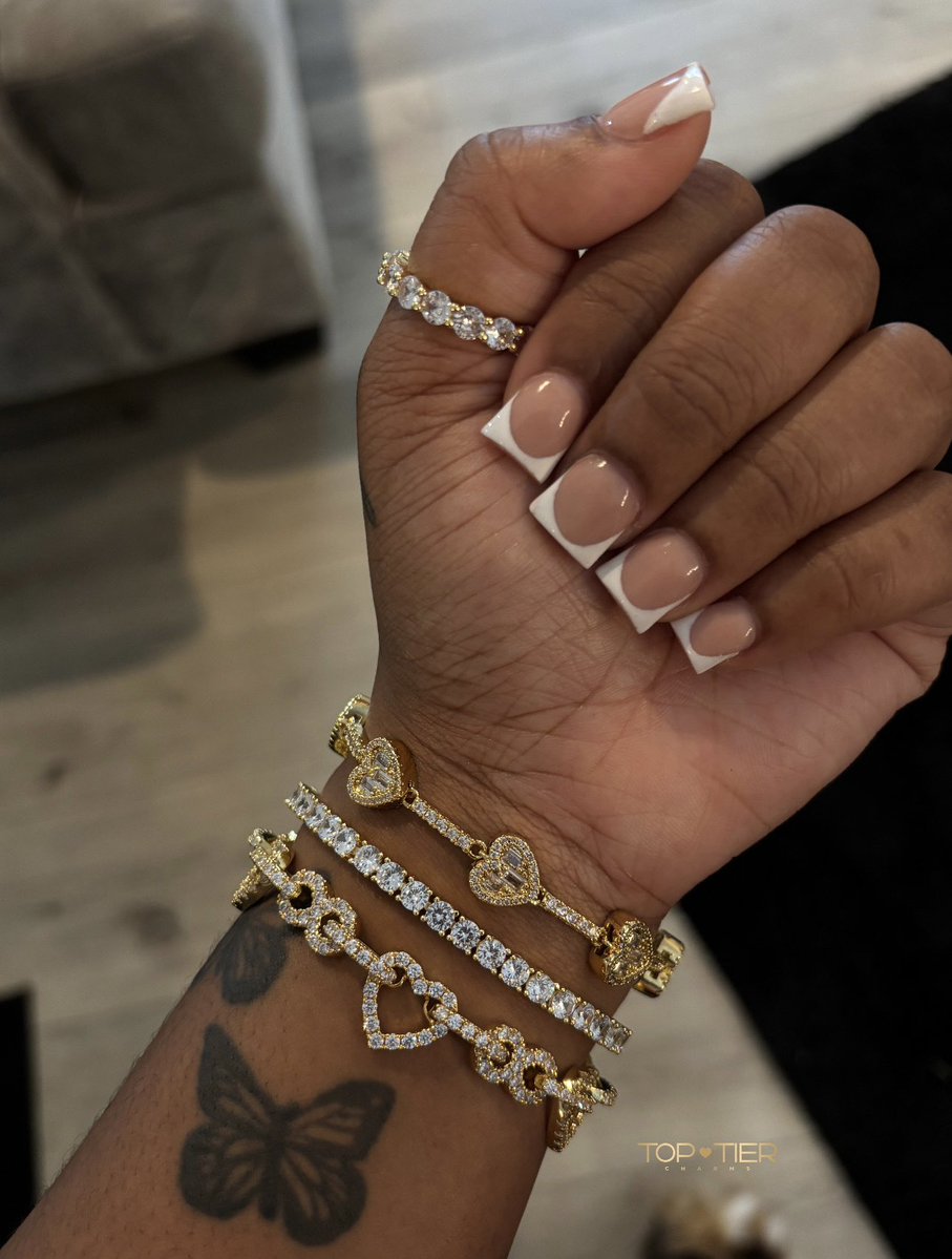 Therealteajah's tweet image. love this bracelet stack 😍💌
