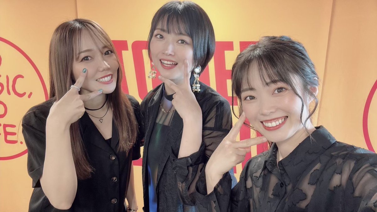 おはようございます☀

本日12月31日(火)
12:30〜13:30

Tri-mariage 生配信
youtube.com/live/m5_5eidpU…

大晦日のお昼
皆様よろしくお願い致します😊

#トリマリ