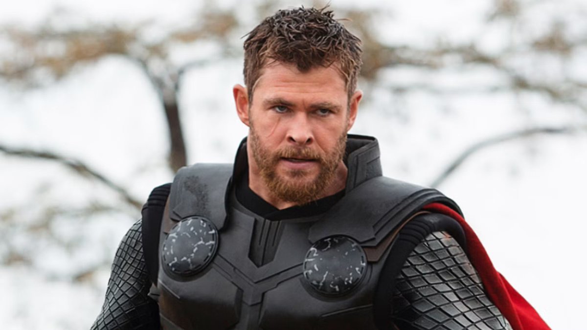 captaincupkicks's tweet image. So there's this movie called Thor: Ragnarok