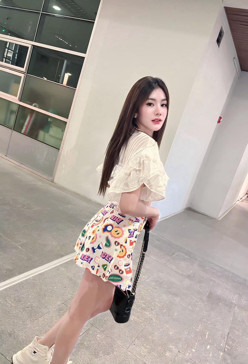 merjesr's tweet photo. แค่สนุกๆไม่ผูกพัน ใกล้เคียงไปหาได้นะ😳 https://t.co/5c9zOUiVgr