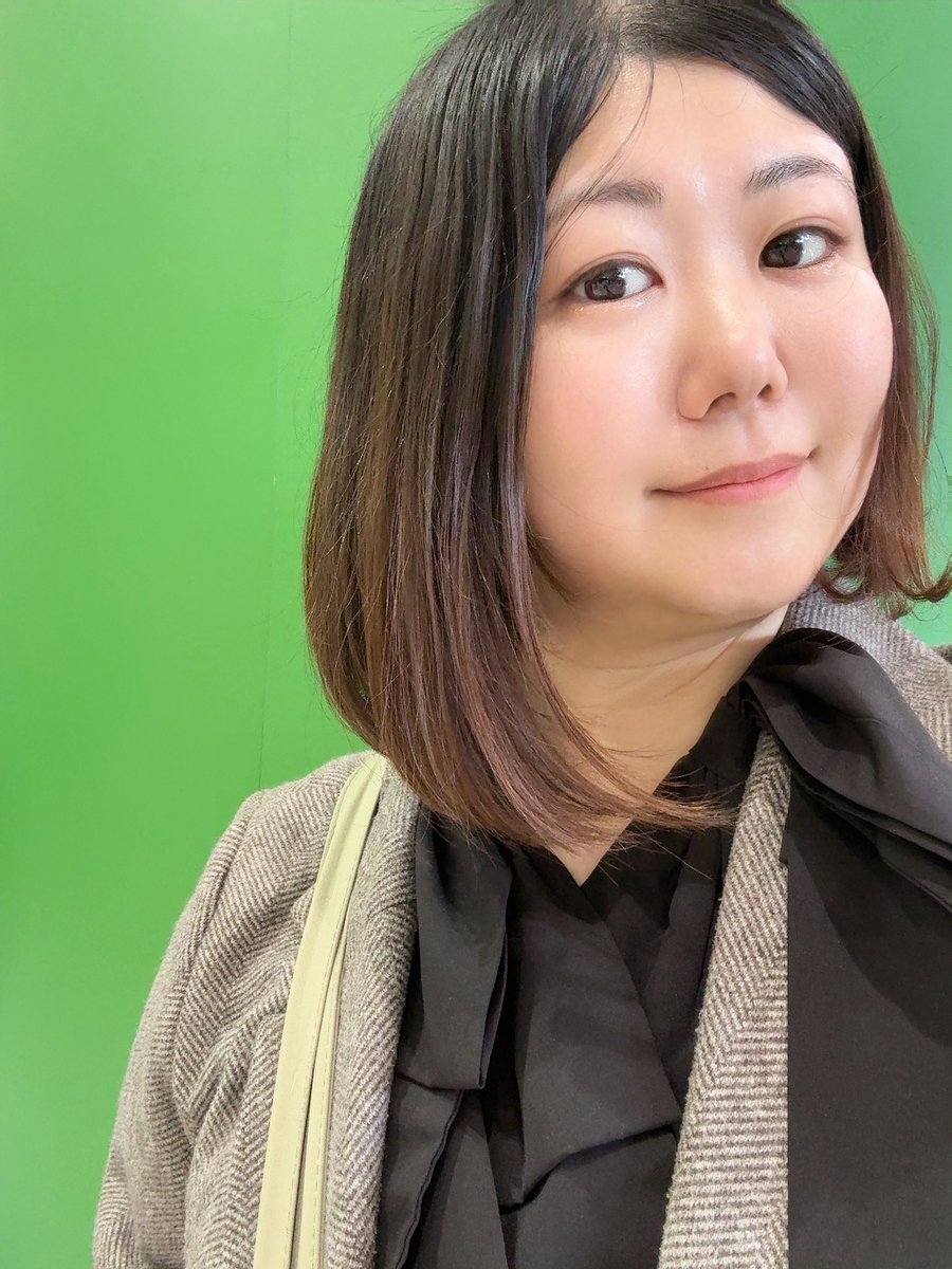 2025年、本当にお世話になりました。

衝撃のアイドルデビューからの卒業、ポコチャイベントでみんなで勝って、スタッフ業務にライブ出演、舞台出演。
年始のことがめちゃくちゃ前に感じるくらい濃い1年を過ごせたのは椿と関わってくださった皆様のおかげです。
本当にありがとうございます🙇🏻‍♀️