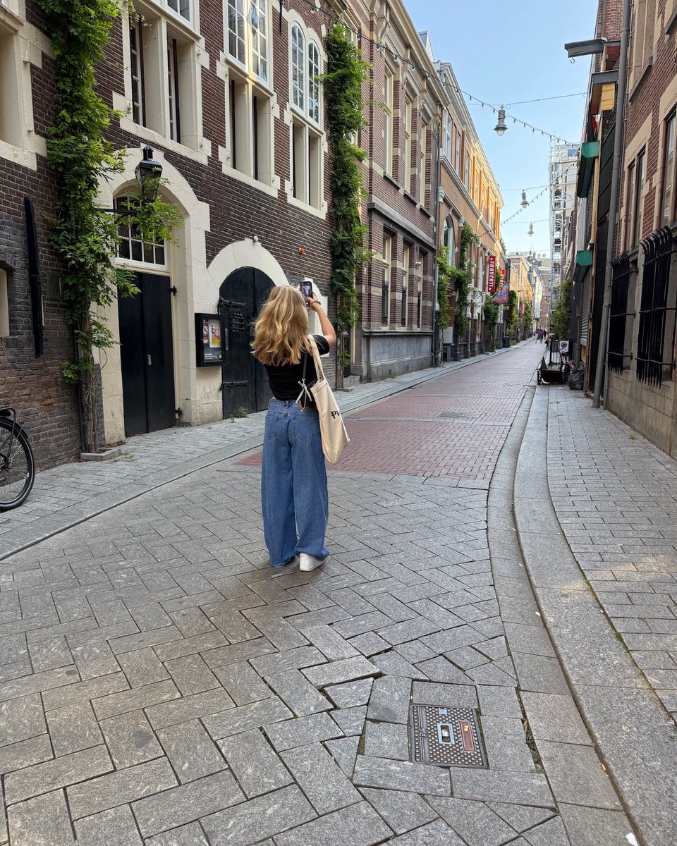 Anna Duboc tweet media