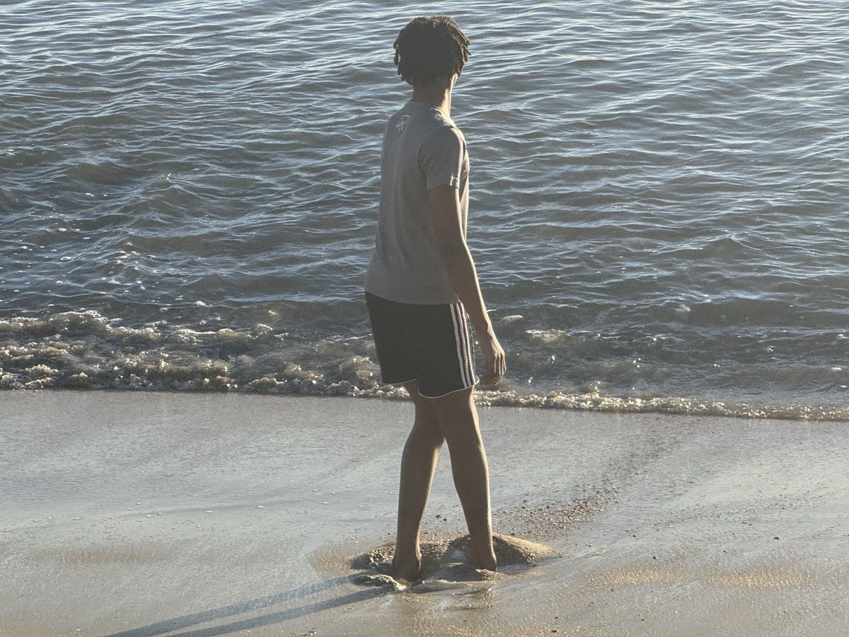 After a blessed business trip, I’m back home and ready to get back to training and practicing. #staygrinding#LAlifestyle <a href="/ODFootballCamps/">Offense-Defense Football</a> <a href="/Iamjamespayton/">LJ Payton</a> <a href="/MADEfootball/">MADE Academy</a>