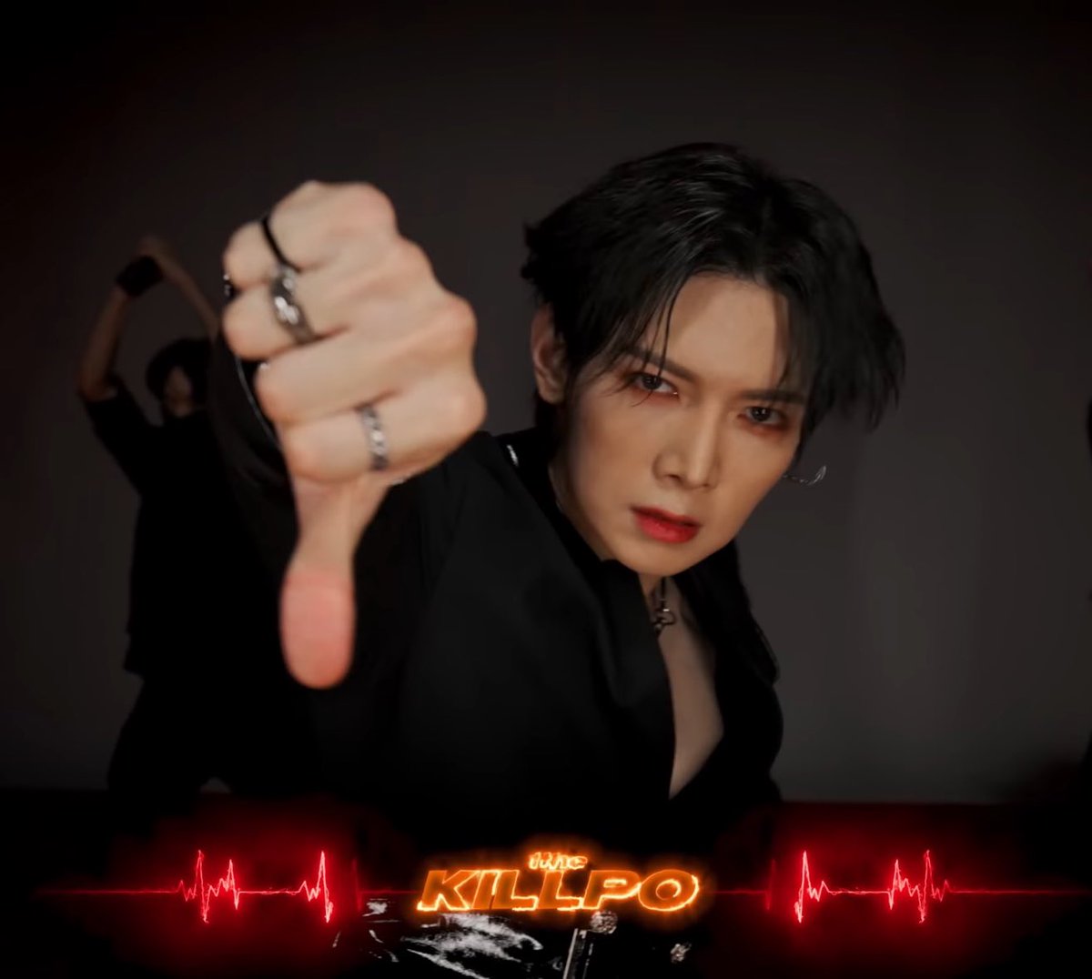 loren??? tweet media