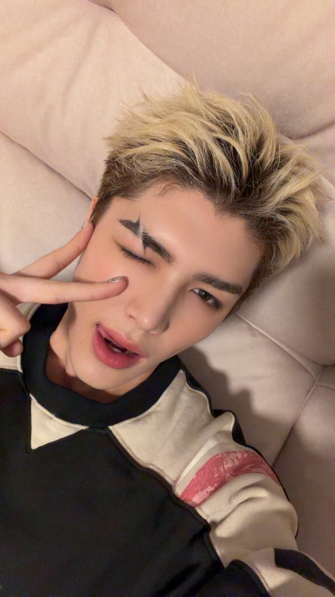 マキ MAKI ^ω^ (2006)。 tweet media