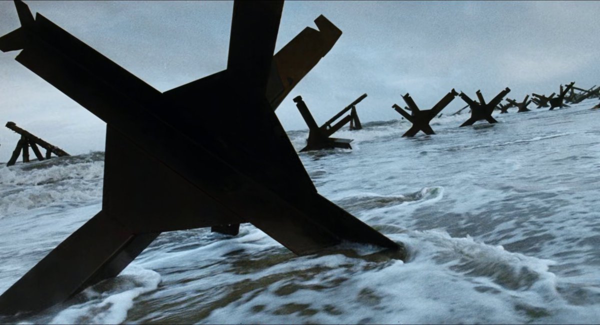 primerisimopp's tweet photo. Saving Private Ryan (1998) https://t.co/xSeaOD8shs