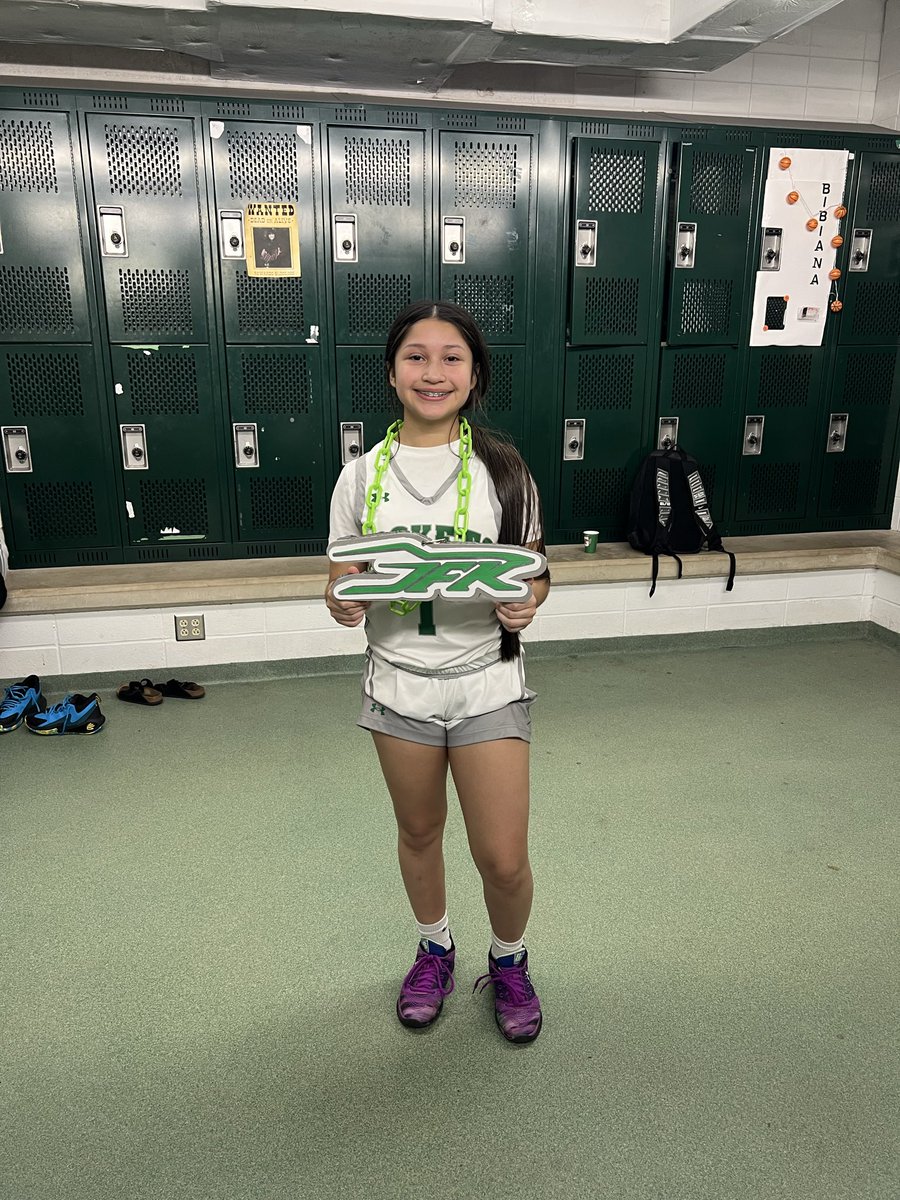 jfk_gbball's tweet photo. ๐จROCKETS WIN!๐จ
Rockets show up with RELENTLESS energy and come out with a BIG 80-39 win over KIPP Somos.
Genesis Hernandez shot lights out hitting 8 threes and finishing with 38 points! Next game is Jan 9 at home.
Happy New year everyone! ๐๐#226Hoops #GoRockets https://t.co/HIWLrYxXRx