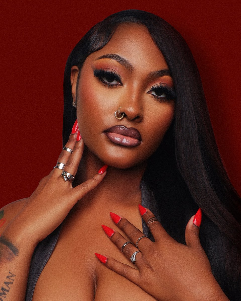 8Based's tweet photo. Happy Capricorn Season!

Book your next photoshoot with me. Let’s work! 📷 https://t.co/llu3q3T5q9