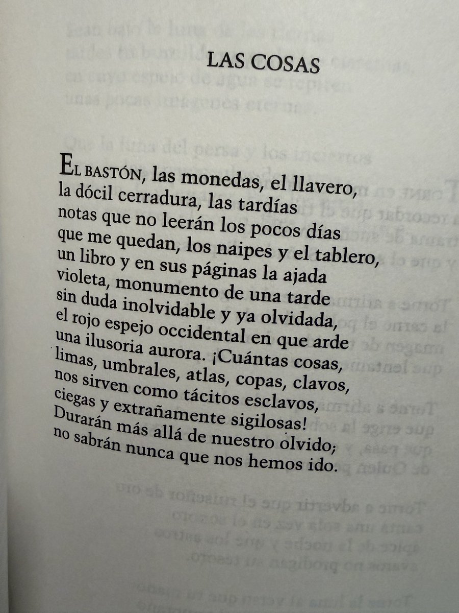gojauregui's tweet photo. Este poema de Borges me encanta y lo sé de memoria. Qué versos son esos que dicen:

un libro y en sus páginas la ajada
violeta, monumento de una tarde 
sin duda inolvidable y ya olvidada https://t.co/7QCJIHmNH1