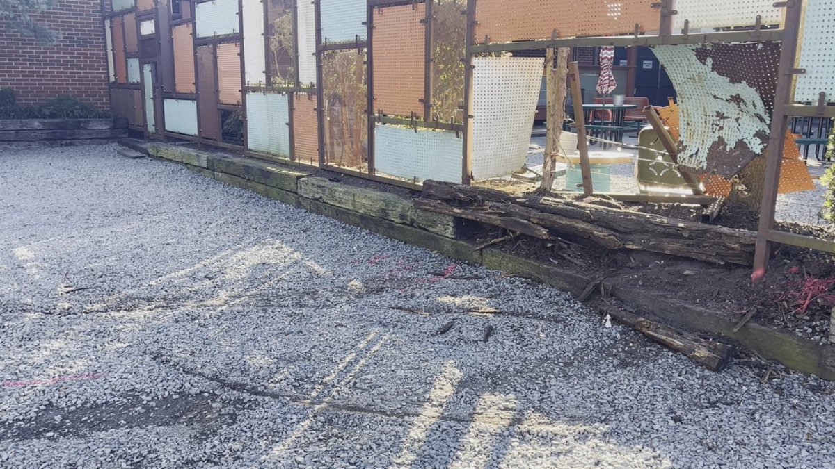 "It’s shaking and it’s really unfair." A community member reacts following a deadly crash outside a bar in Wilmington. 
wwaytv3.com/woman-arrested…