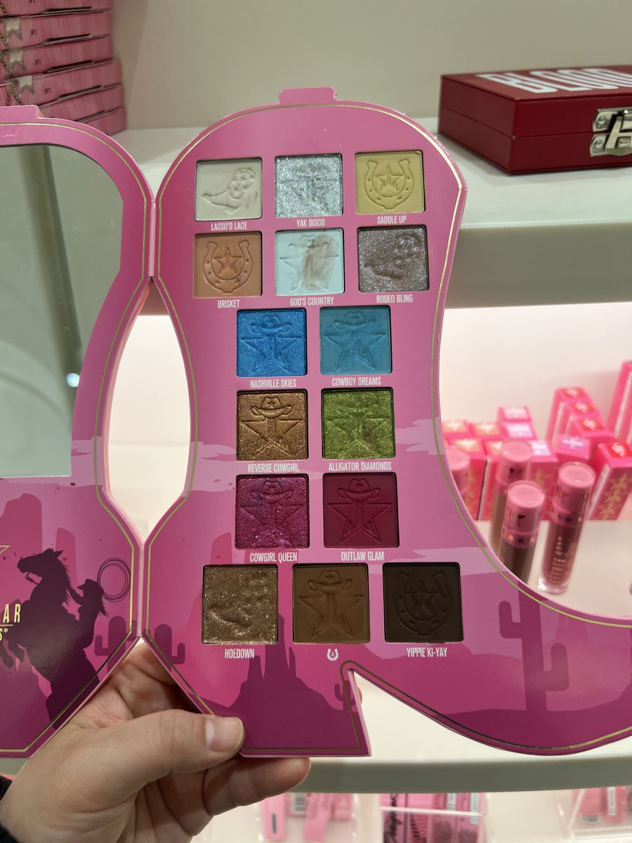 Kat Von D and Jeffrey Star attend the book signing of 'The Tattoo  Chronicles' by author Kat Von D, held at Barnes and Noble Fith Avenue Store  in New York City, NY,, image size:900x1200