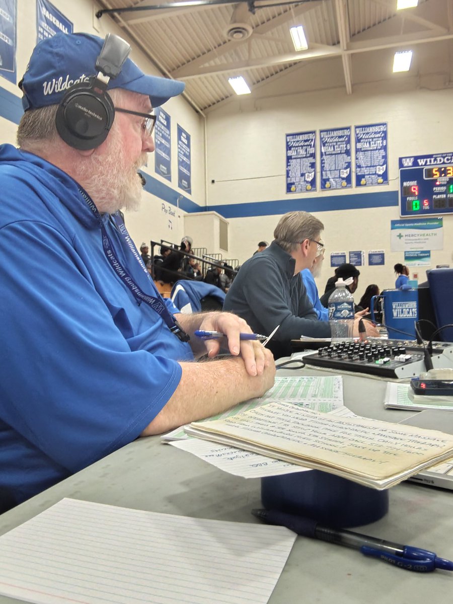 Mike Fisher Doing his 700th broadcast on the mixlr app at Williamsburg HS Gamble Montessori vs Williamsburg GVB 
<a href="/ChickLudwig/">Chick Ludwig</a> <a href="/Dan_Hoard/">Dan Hoard</a> <a href="/ClerSunSports/">Clermont Sun Sports</a>