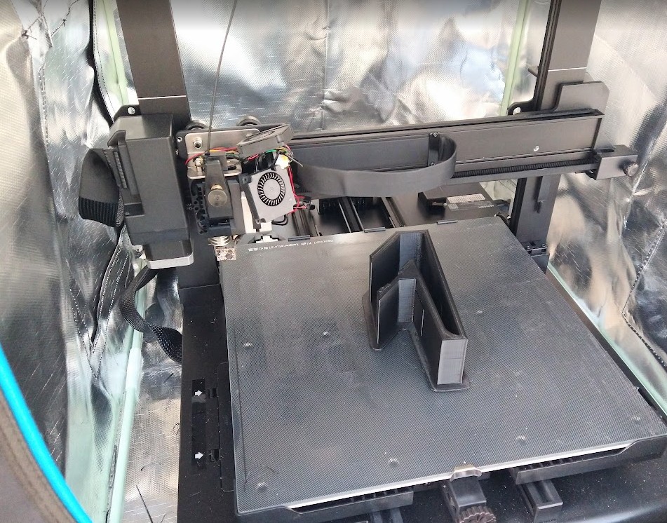 labo_jim's tweet image. 新商品の試作1号！後はアナログな手書き微調整。まだまだ調整箇所は山積み。 でも、この試行錯誤の時間が一番楽しいのかもしれません。一体何を作っているか、予想がついたらリプで教えてください！👇
#JA11 #JimLabo #ジムニー #jimny