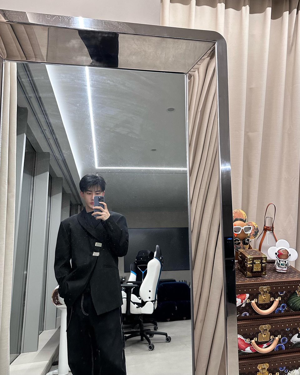 jeson5210's tweet photo. 今晚找个跨年的？有么 https://t.co/JphfoPOwlG