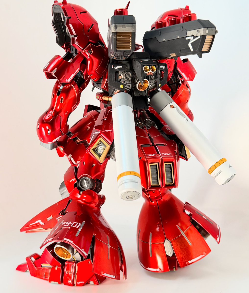 RGサザビースペシャルコーティング完成しました。細かい塗り分けは水性