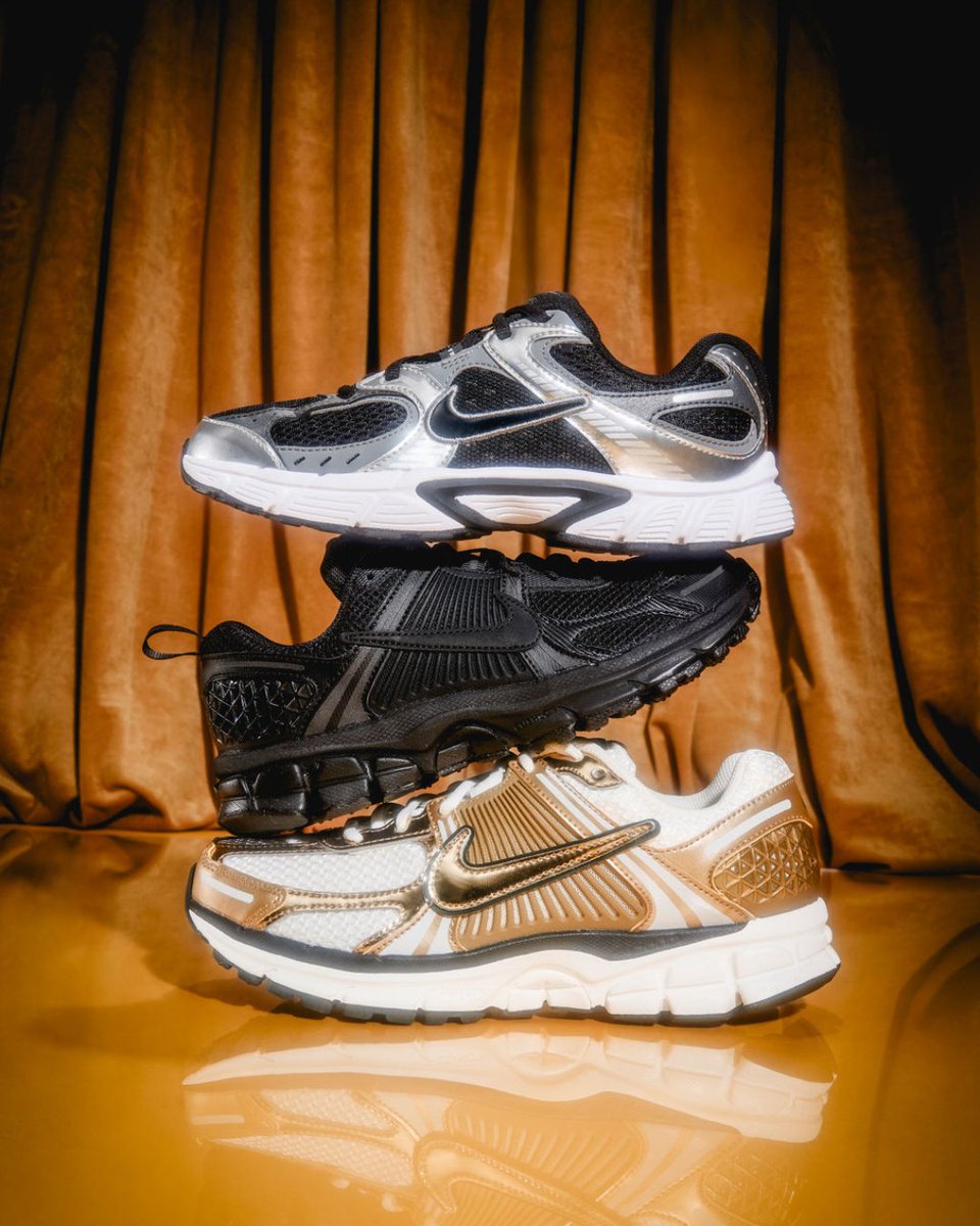 footlocker's tweet image. Tackle the new year with a rotation fit for your goals. 🥂 

Designed for comfort and all day style, these styles are built for everything headed your way. Available in-store and online at Foot Locker.
spr.ly/6012Cu5aE