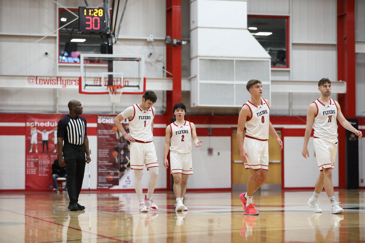 Lewis Men's Hoops tweet media