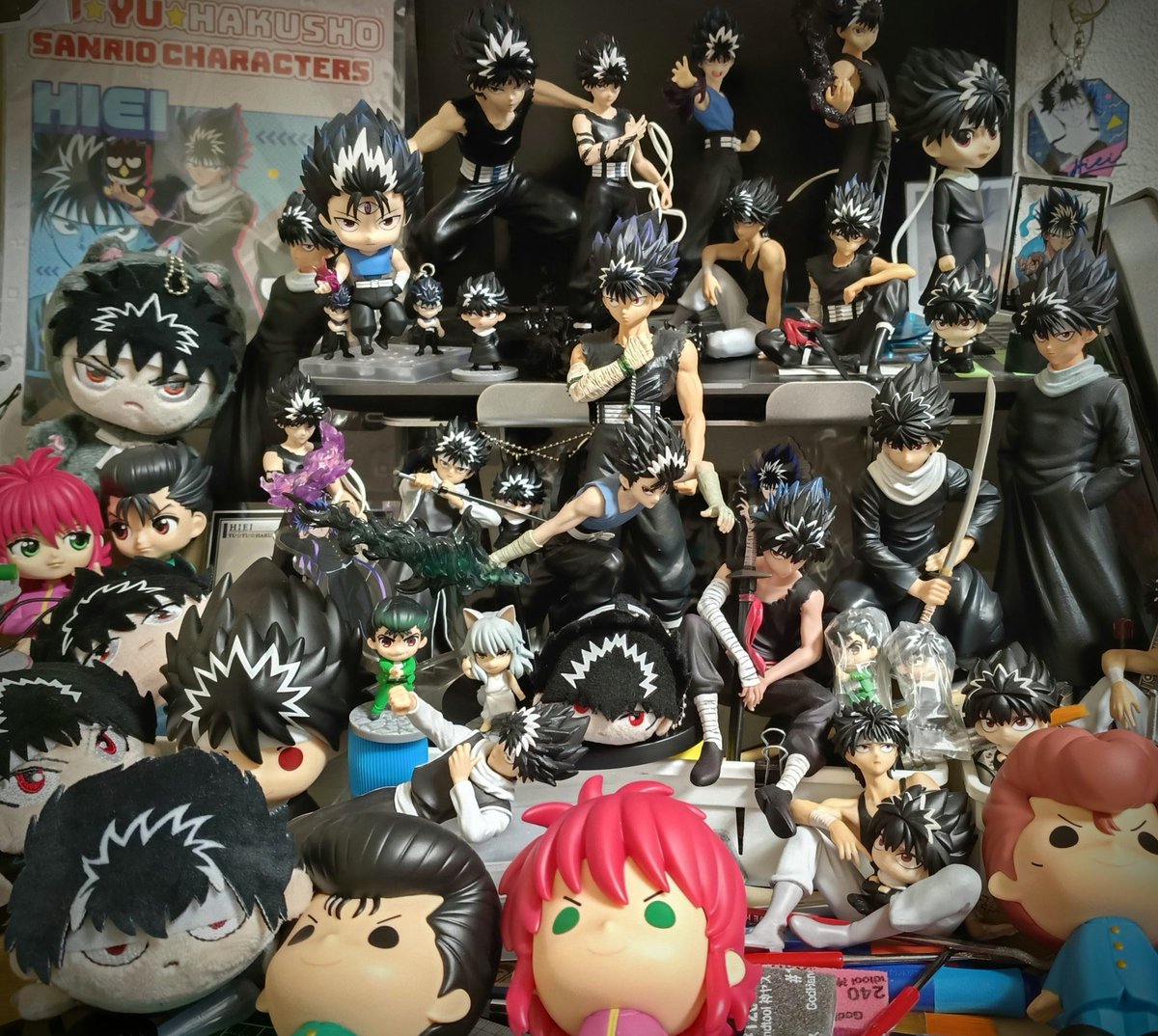 大掃除中、大集合して待機する飛影さんズ。一体一体キレイにして新年を迎えようと思います✨

今年は大変お世話になりました…!!
来年もよろしくお願いします…!!