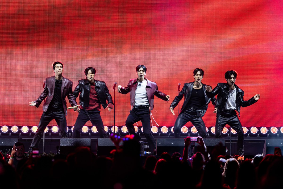 ofcourse_NU's tweet photo. capitalonearena (251227)

WHO DO U LOVE? Cause we LOVED Monsta X's 2025 DC Jingle Ball performance!🎊🤩 https://t.co/YWe4kawsFe