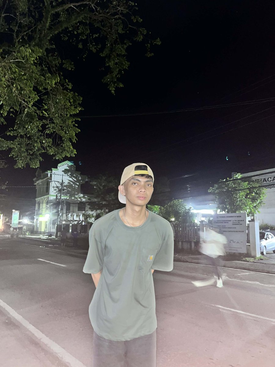cycho__'s tweet photo. Night vibe https://t.co/5Tc8dmc3Bt