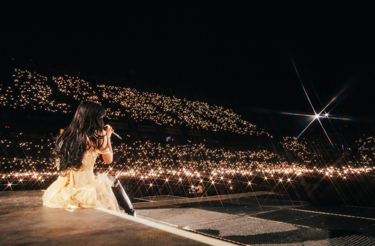 LaliPics01's tweet photo. LALI 2025 🗓
#LALITour2025
16 de Diciembre
Broche de oro para un año de éxitos con el último Estadio Velez del 2025 nuevamente SOLD OUT 🎉
@lalioficial #LALI2025 #LaliEnVelez https://t.co/XJhXRHBhmf