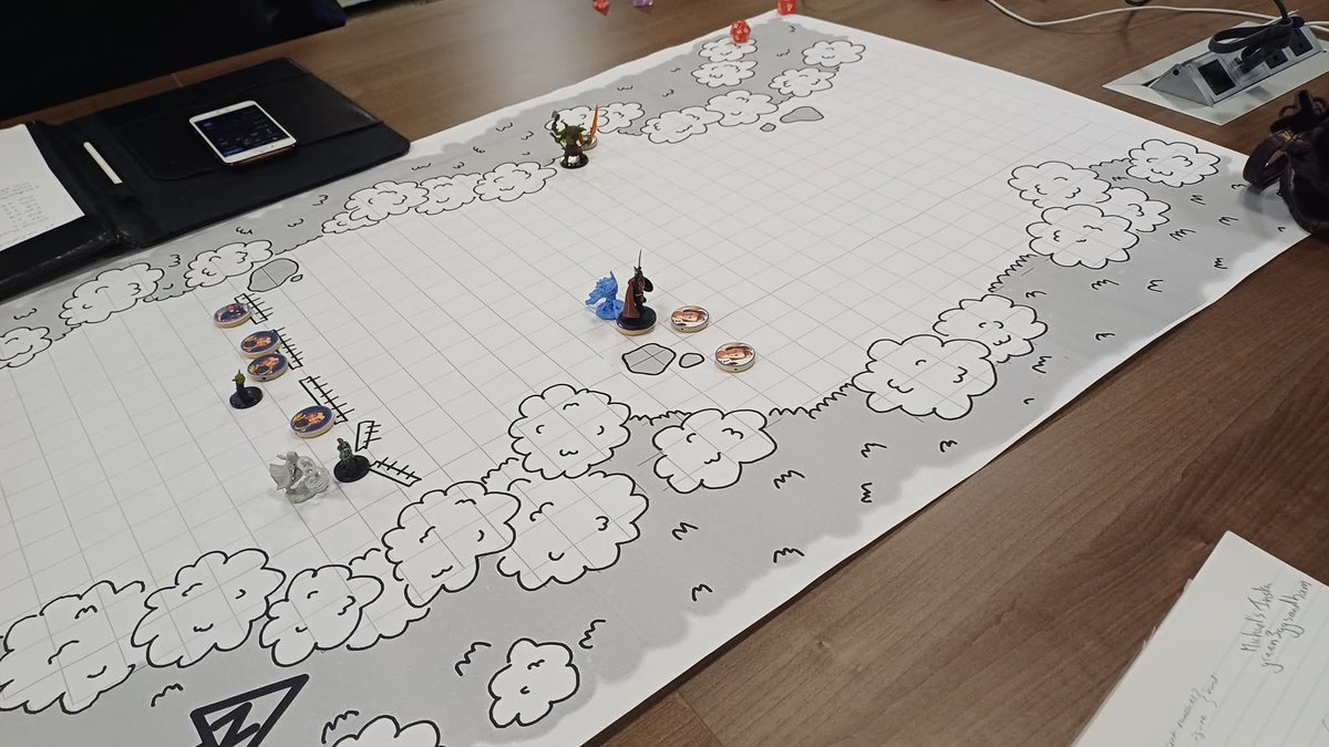 Thanks to <a href="/KyleCardigan/">Kyle Cardigan</a> for bringing some drinks and also donating a prize! Kyle &amp; Big Pear Gaming will DM a 3-hr session for you and you friends!

Donate here for your chance to win: extra-life.org/participant/ta…