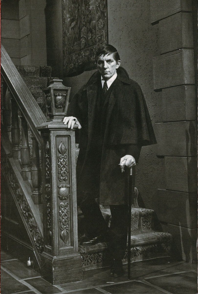 CollinwoodOf's tweet photo. Friday Night we'll be discussing all versions of Barnabas Collins, Jonathan Frid, Ben Cross, Johnny Depp and Alec Newman. #DarkShadows #BarnabasCollins #JonathanFrid #BenCross #JohnnyDepp #AlecNewman. #DanCurtis https://t.co/4iMuDnf4Lj