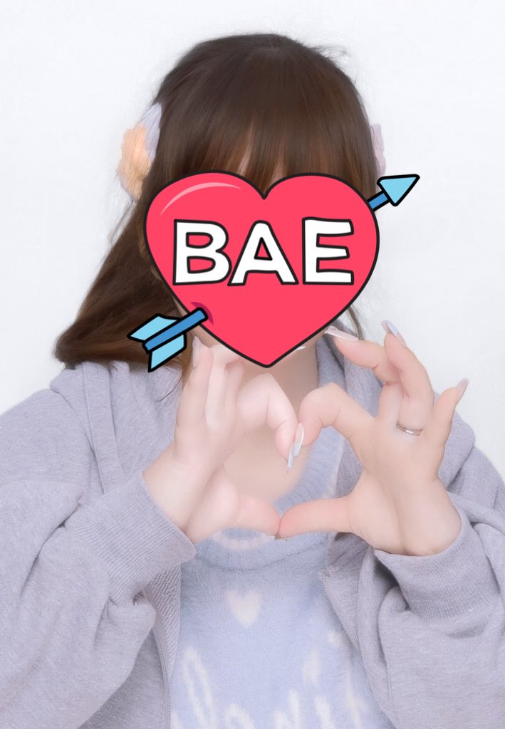 Riri_may_'s tweet photo. 来年、川崎とか定期行く時、この格好で行きます!!︎👍🏻 ̖́-
寒い時限定にはなるんですけどー👉🏻👈🏻…
ギリ3月までかな??
2.3月予定あってFIVEさん行けない可能性高いので、代行頼ませてください🙇♀️
#fiveseason #Quiny https://t.co/HtZ3xeXXm3