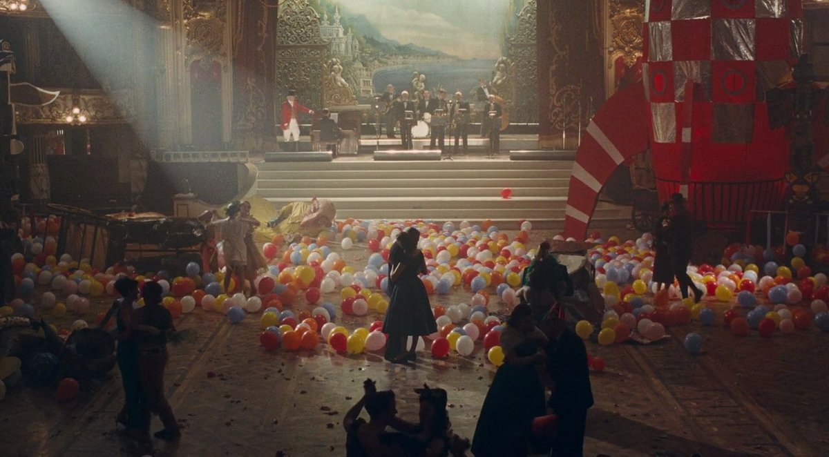 ashotmagazine's tweet photo. “ Perfect Shot ”

Phantom Thread (2017)
Dir. Paul Thomas Anderson https://t.co/rRGgvCQhd0