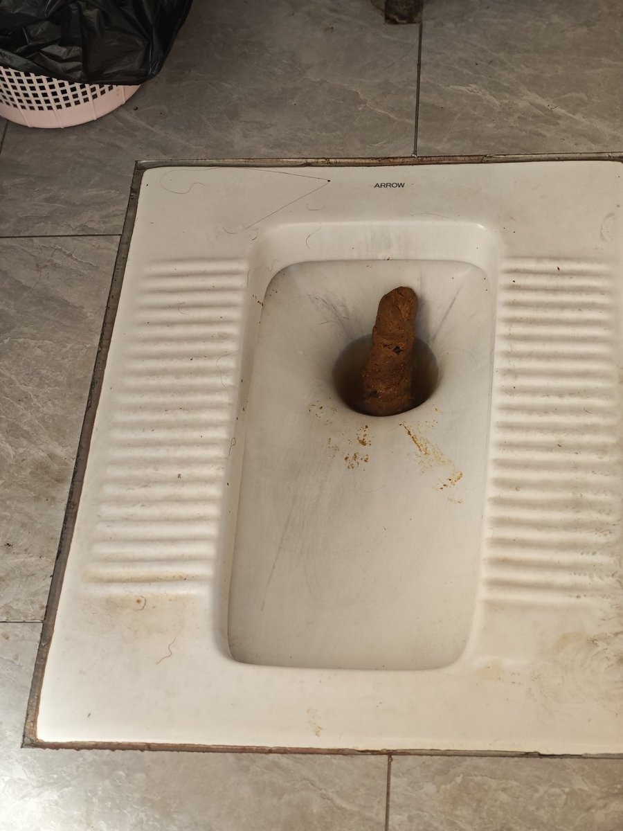 这么粗一根，怕是把屁眼子都撑开了吧