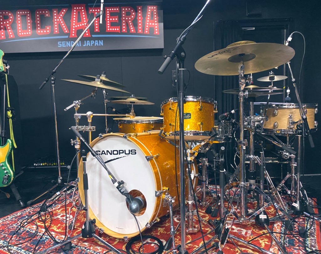 ds_kazuking's tweet image. 大晦日に告知！

1/15(木) 
【ROCKATERIA pre  -ドラマーの集い-】
〜実践編〜

仙台のドラマー集合！
『自分のドラムの出音がマイクを通してどう聞こえるか』
今回は実践編！スピーカーを通して自分の音を確認してみましょう！是非お気軽にお越しください！

仙台 ROCKATERIA 
OP 19:30 
¥1,200(2D込)