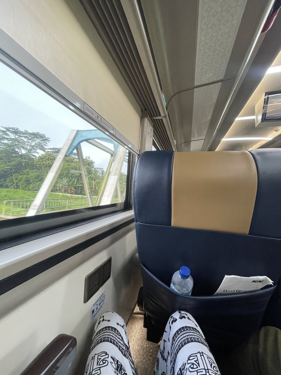 putrxp's tweet image. thx jogja back to jkt