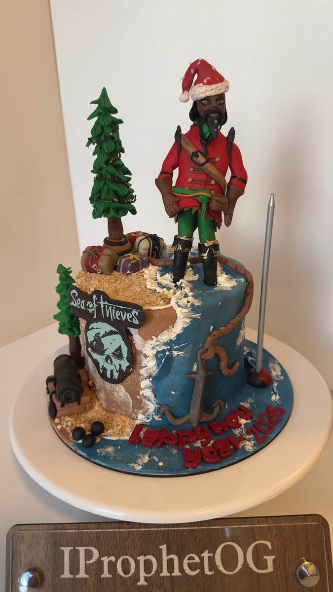 batuhanarrslan's tweet photo. Happy &amp; Healthy New Year everyone!🥳🙌
And hoping that 2026 will be a wonderful year for all of us!! 🎉🏴‍☠️

And a special thank you to my beloved wife for creating this beautiful SoT cake. 👩‍🍳💖🎂

#BeMorePirate #SeaOfThieves @SeaOfThieves 
#SoTCooking @S0nicbob @ChappersChapman https://t.co/uhvSdWi7SL