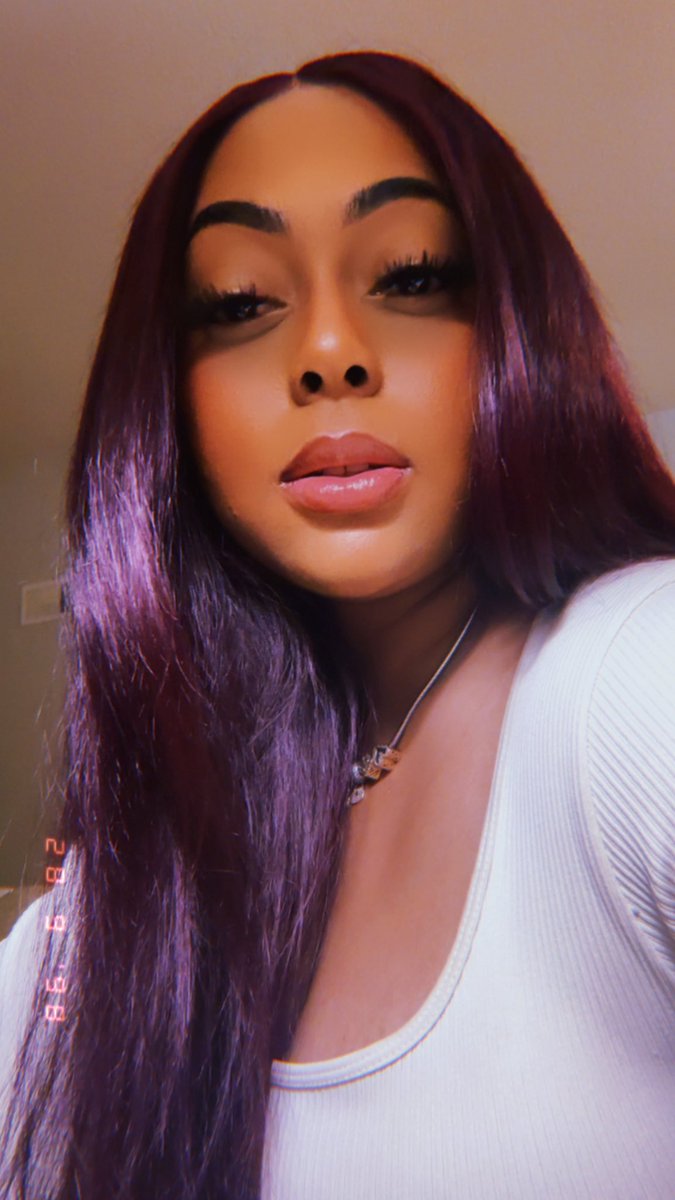 The cherry on top, sitting pretty 🍒
