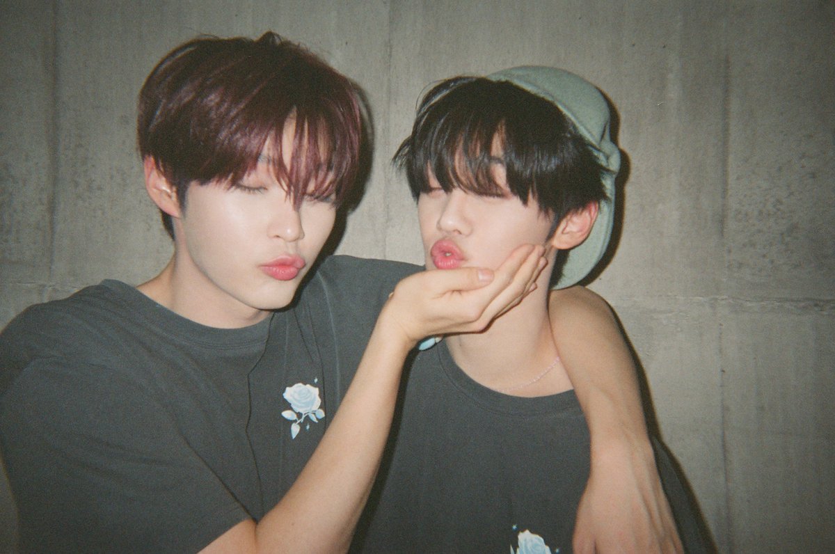 rrrrreye777's tweet image. [𝗛𝗘𝗥𝗘&amp;amp;𝗡𝗢𝗪] 251115 SINGAPORE 🩵❤️

#투빈즈 #김규빈 #성한빈