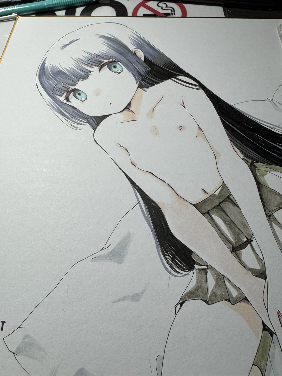 コミケ設営おわりました

今日はよろしくお願いしますっ

色紙はにまいあるんですが、前回同様 希望の方は抽選券お渡しします 抽選で、当選番号を13時半に出すので、その時間に確認 当選者さまはご購入お願いします…ッ 