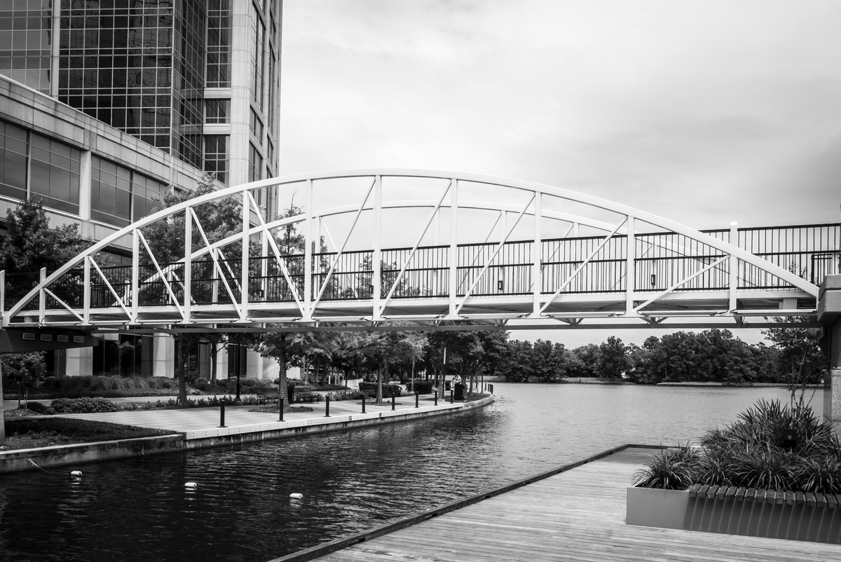 CesarDDV's tweet photo. Crossing into 2026: Thank those who've been your bridges/roads—guiding to forgiveness, hope &amp; joy—preparing for the ultimate bridge with Jesus.
To my loved ones who've cared for my family's journey: May 2026 bridge us to healthier, joyful living via God’s wisdom &amp; provision. https://t.co/WAyec0wMjL